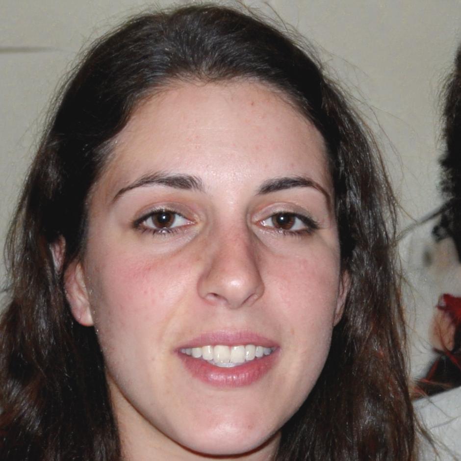 Portrait of Zara Novakovic, Test Automation Expert